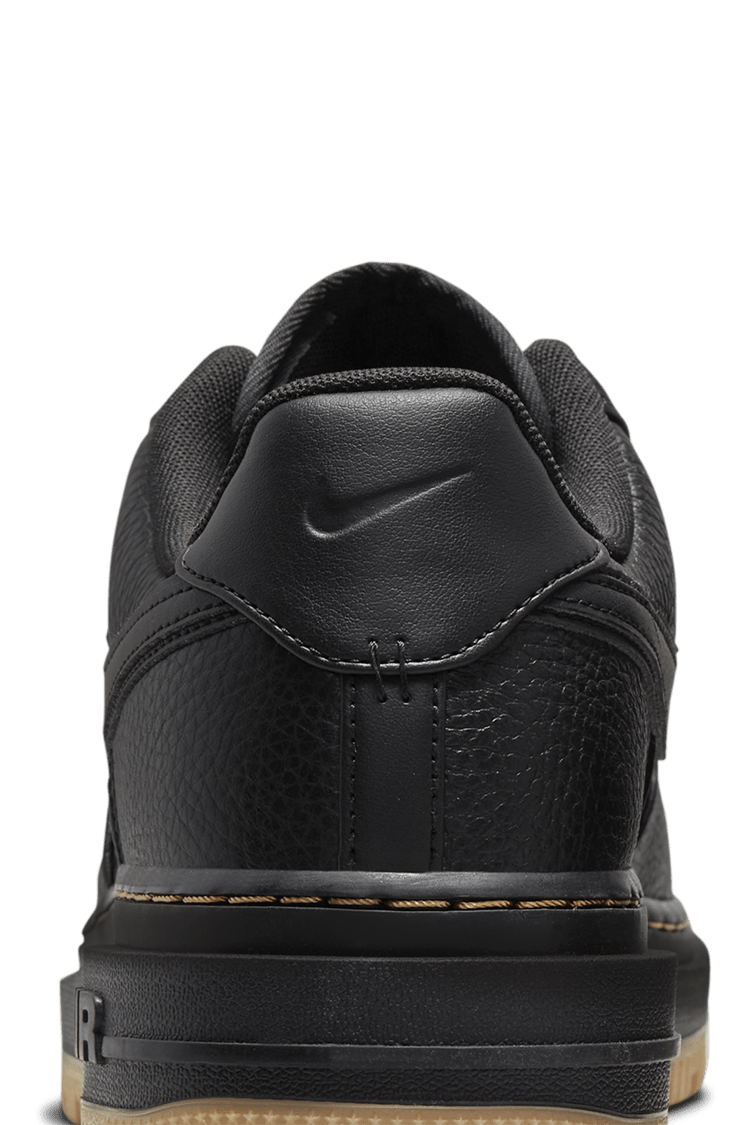 【NIKE公式】エア フォース 1 ラックス 'Black' (DB4109-001 / AF 1 LUXE)