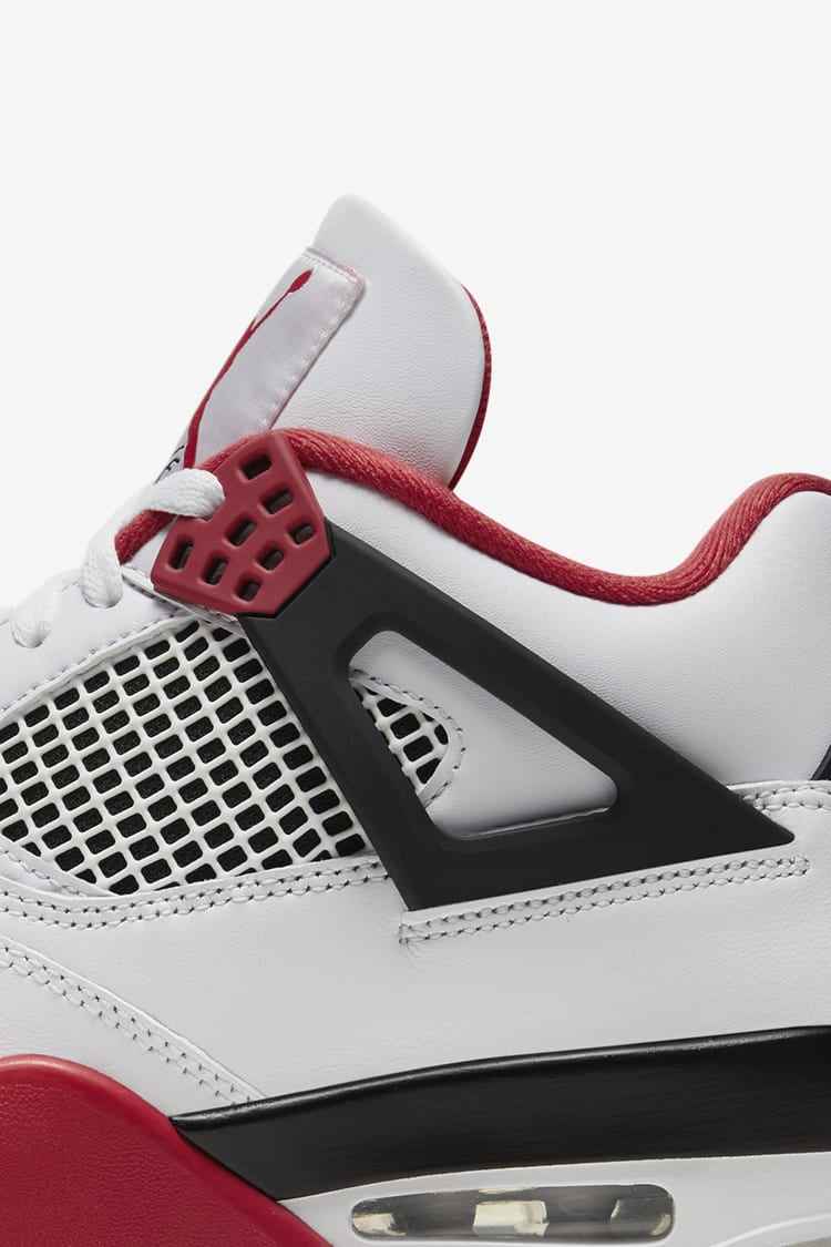 วันเปิดตัว Air Jordan 4 “Fire Red”