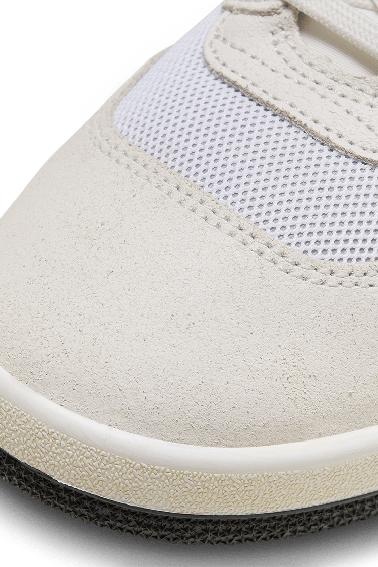 วันเปิดตัว Attack x Social Status "Summit White" (DZ4636-100)