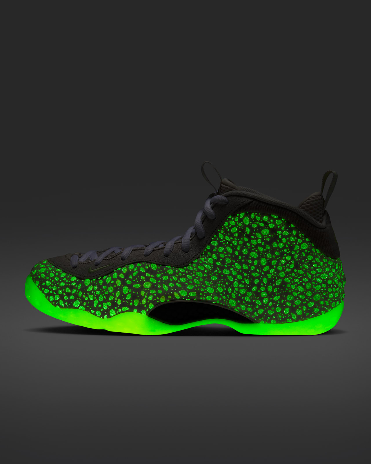 วันเปิดตัว Nike Air Foamposite One 'Grey and Barely Volt' (IZ1476-001)