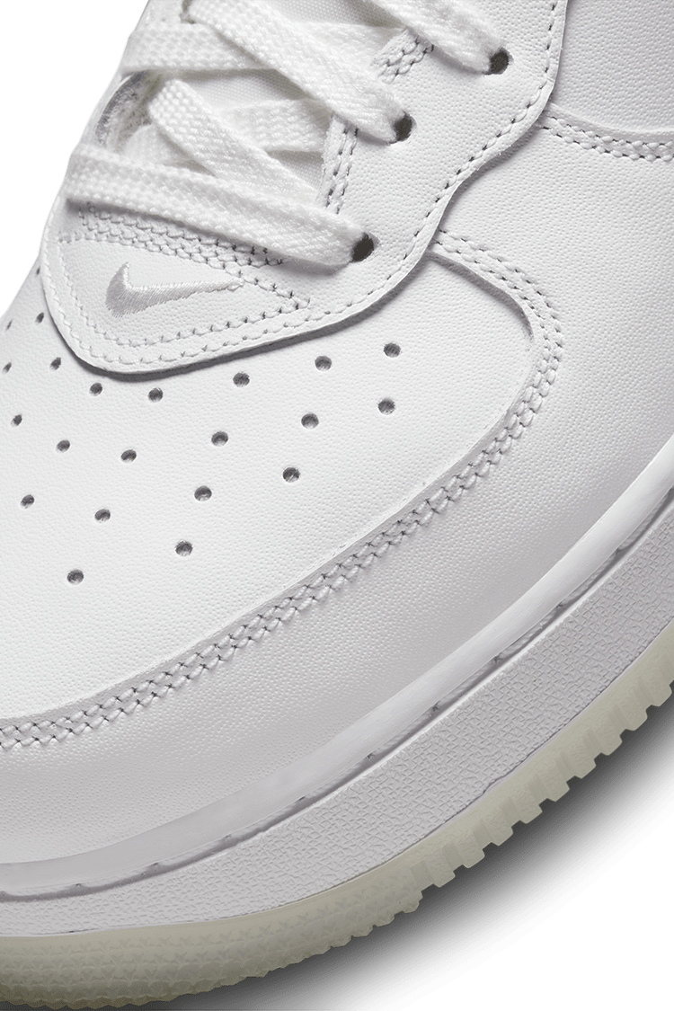 Air Force 1 中筒鞋 '07 'Color of the Month' (DZ2672-101) 發售日期