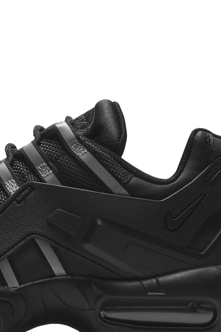 Air Max 95 NDSTRKT 'Black' Release Date. Nike SNKRS