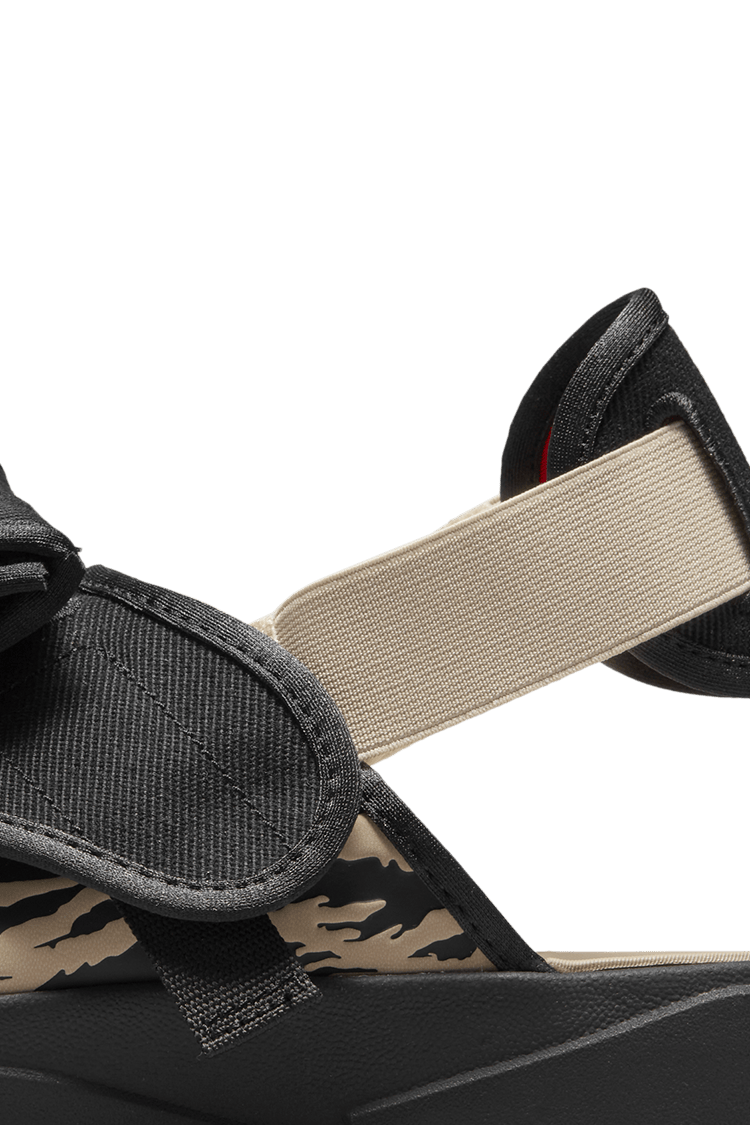 วันเปิดตัวรองเท้าแตะแบบสวม Jordan LS x SoleFly “Black and Sport Red” (DO1872-001)