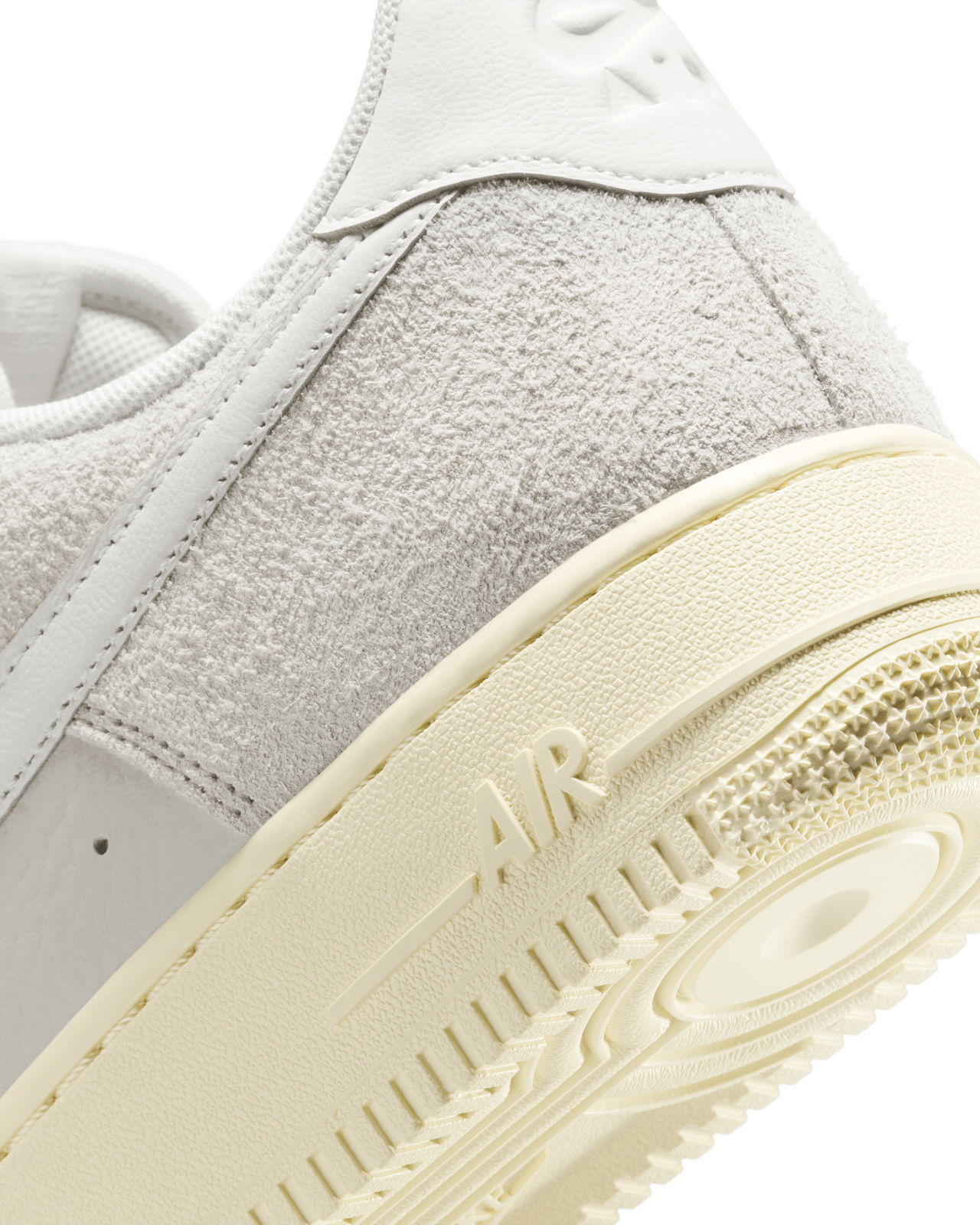 【NIKE公式】エア フォース 1 '07 'Phantom and Light Bone' (HF2897-001 / AF 1 '07 LX UNI)