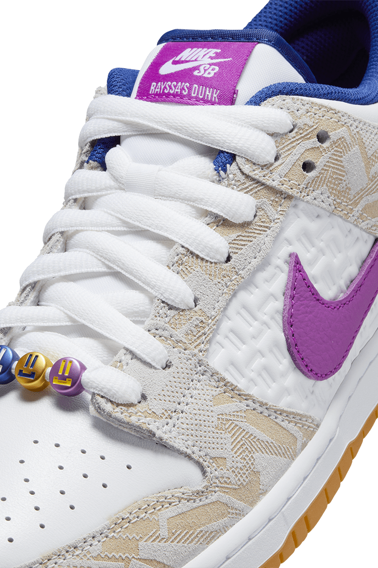 Lanceringsdato for Nike SB Dunk Low "Pure Platinum and Vivid Purple" (FZ5251-001)