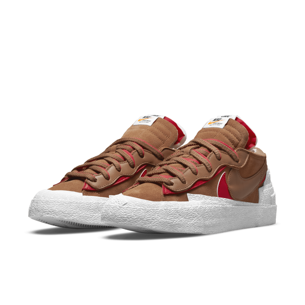 【NIKE公式】ブレーザー LOW x sacai 'British Tan' (DD1877-200 / NIKE BLAZER LOW / SACAI)