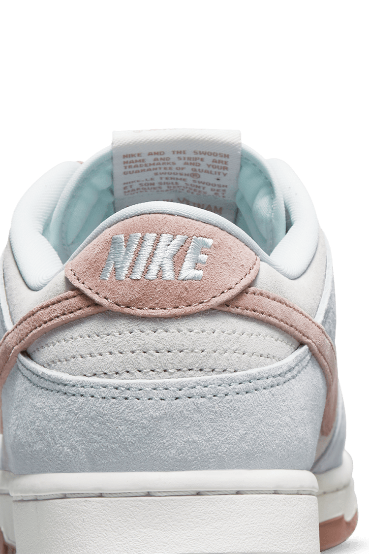 วันเปิดตัว Dunk Low “Fossil Rose” (DH7577-001)