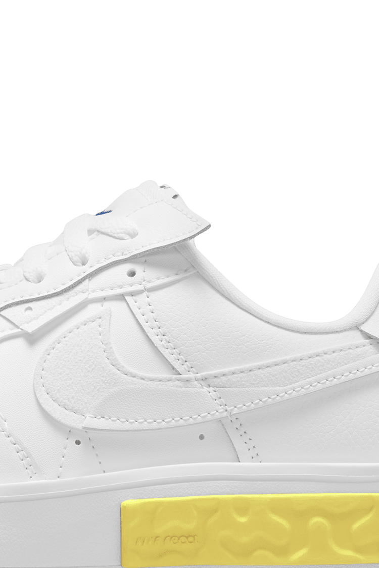 【NIKE公式】レディース エア フォース 1 フォンタンカ 'White Yellow' (DA7024-101 / W AF 1 FONTANKA)