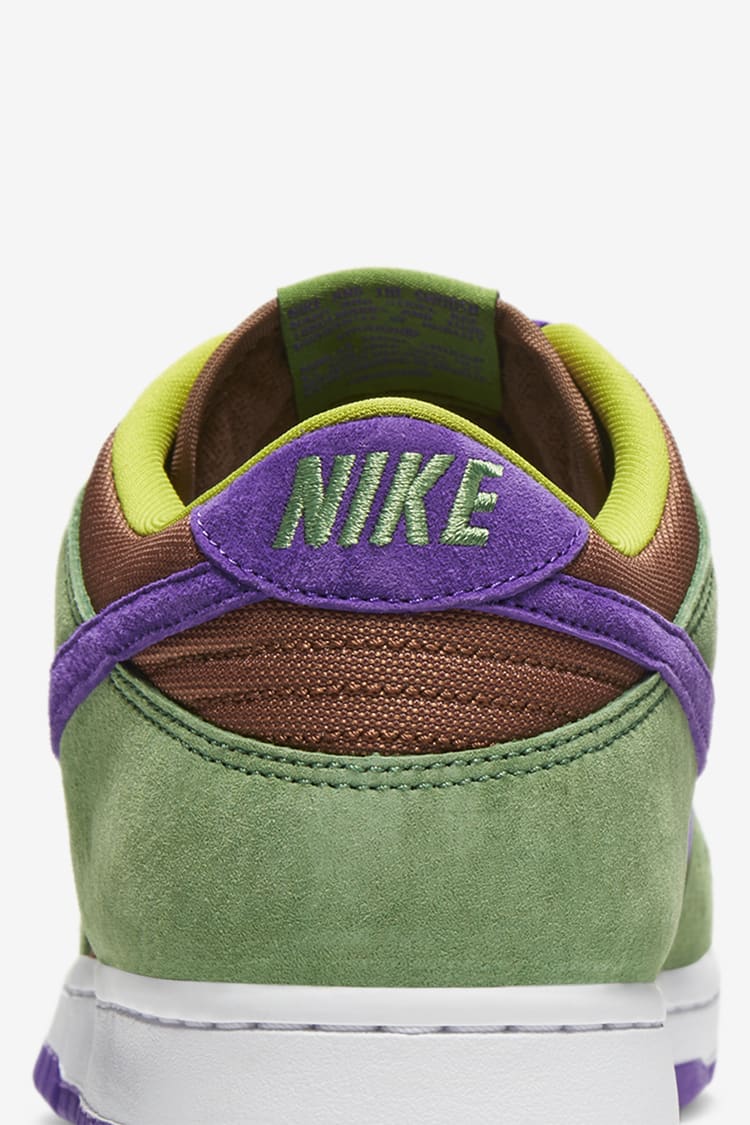 วันเปิดตัว Dunk Low “Veneer”