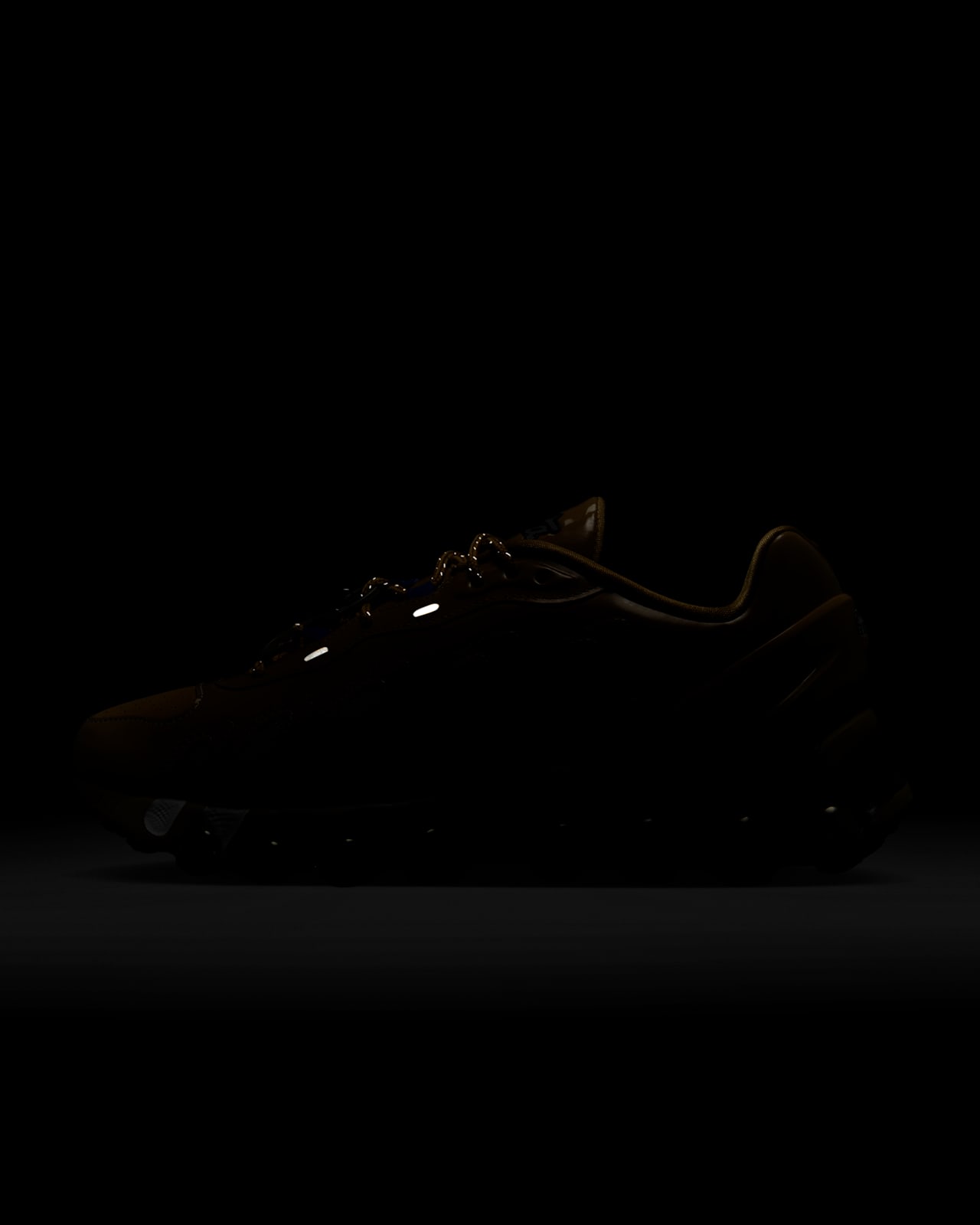 Air Max Dn 'Club Gold and Metallic Silver' (IB4029-700) Release Date