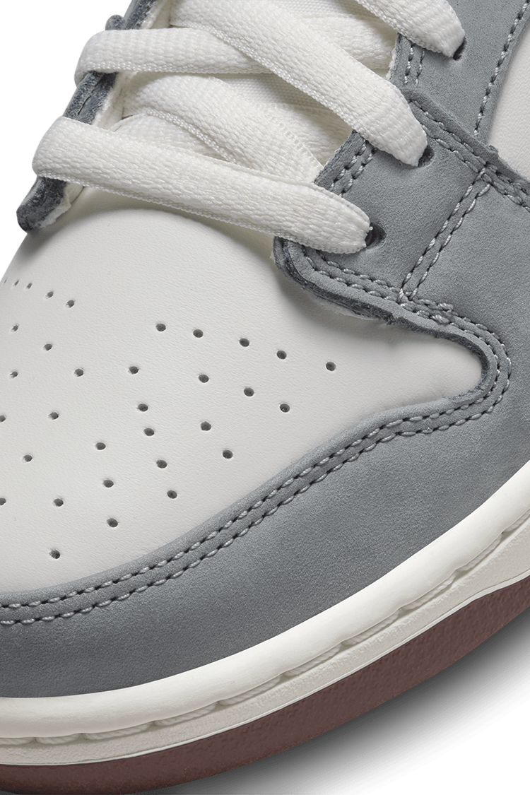 วันเปิดตัว Nike SB Dunk Low x Yuto "Wolf Grey" (FQ1180-001) 