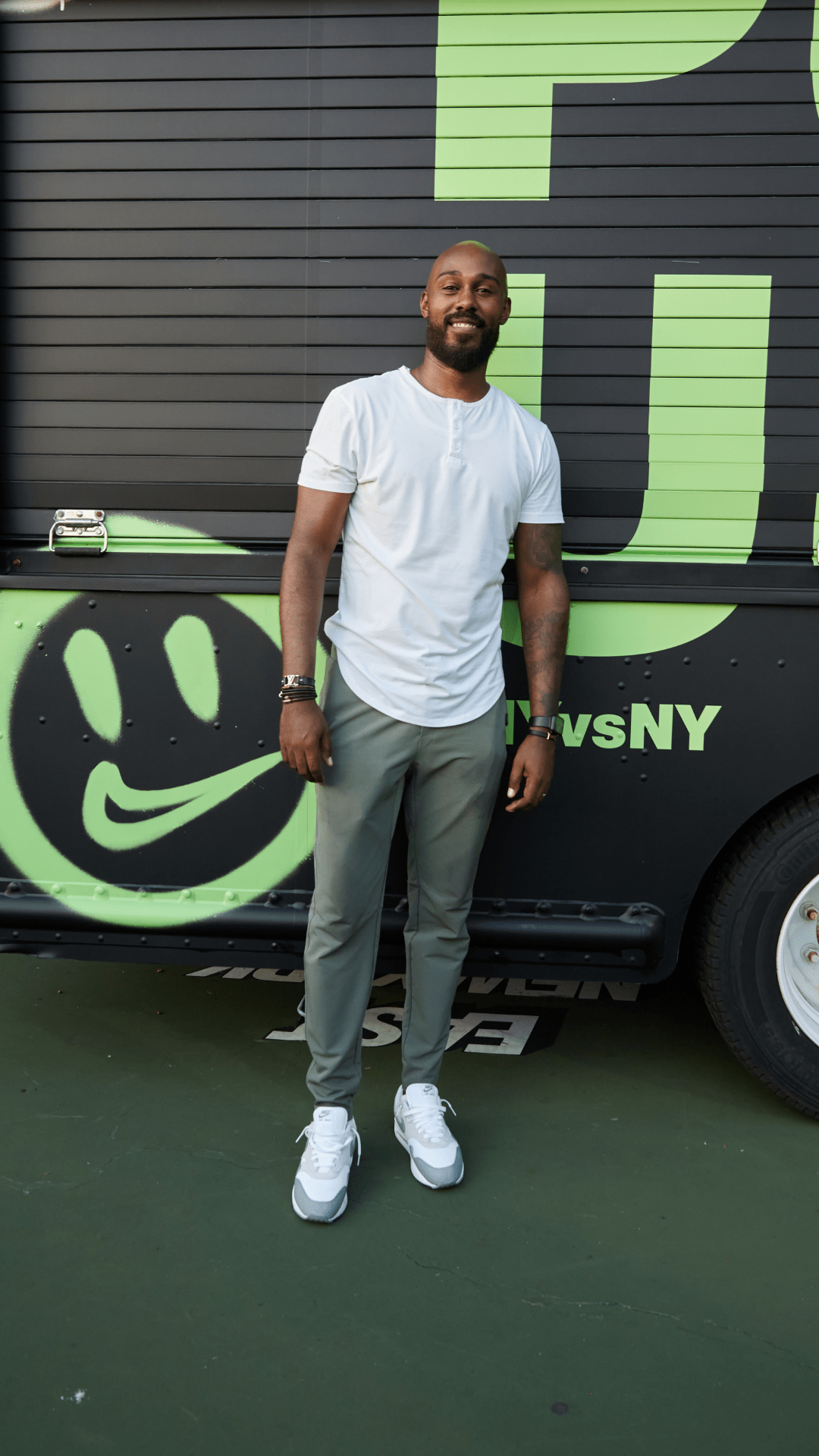 Street SNKRS: NYvsNY - Season 5
