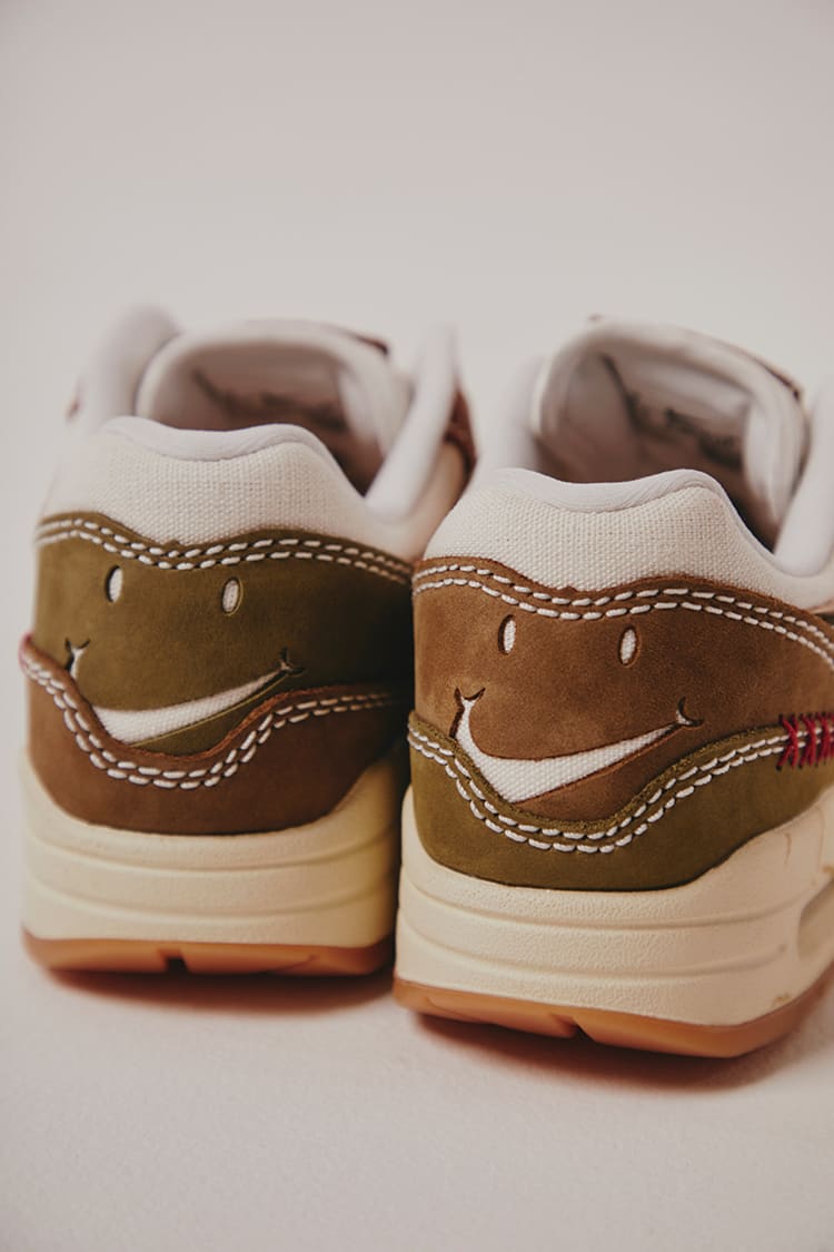 新品 ナイキ ウィメンズ エアマックス1 プレミアム NIKE AIR MAX NIKE WMNS AIR MAX 1 PRM ナイキ ウィメンズ エア マックス