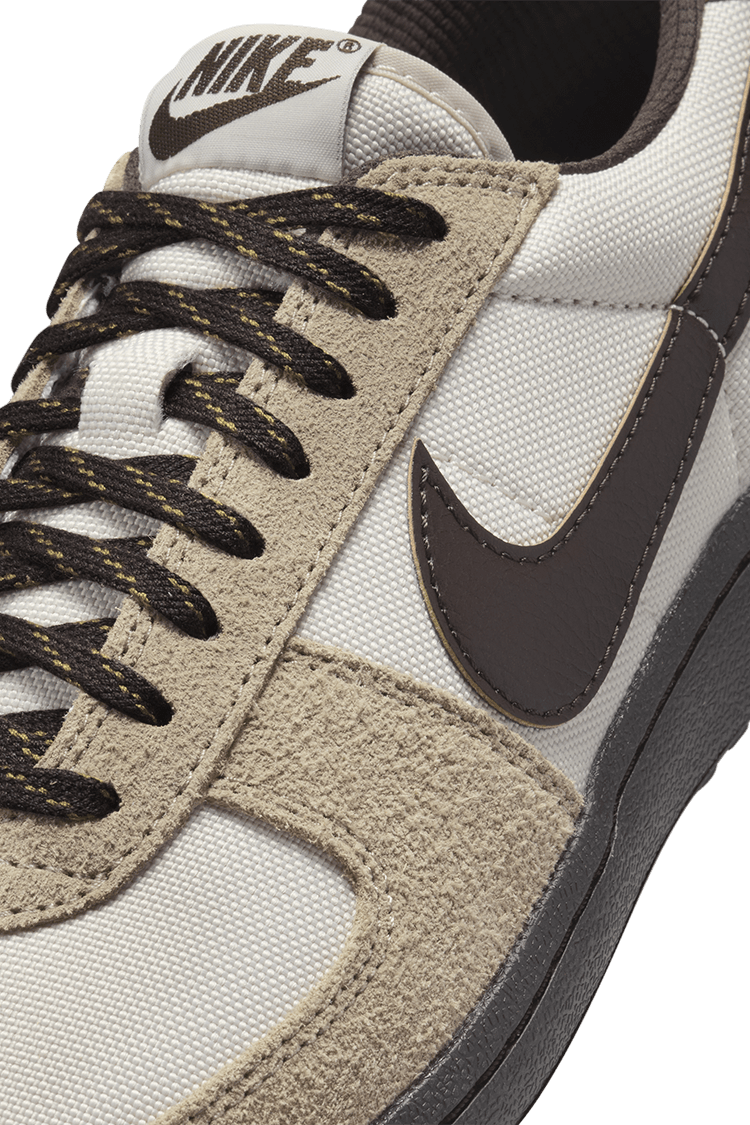 Field General '82 "Khaki and Light Orewood Brown" (HM0946-200) – Erscheinungsdatum