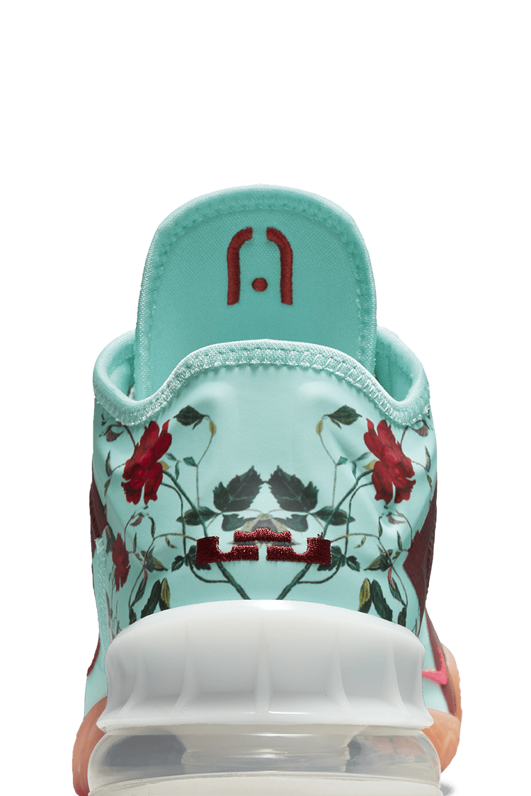 Fecha de lanzamiento del LeBron 18 Low x Mimi Plange "Daughters"
