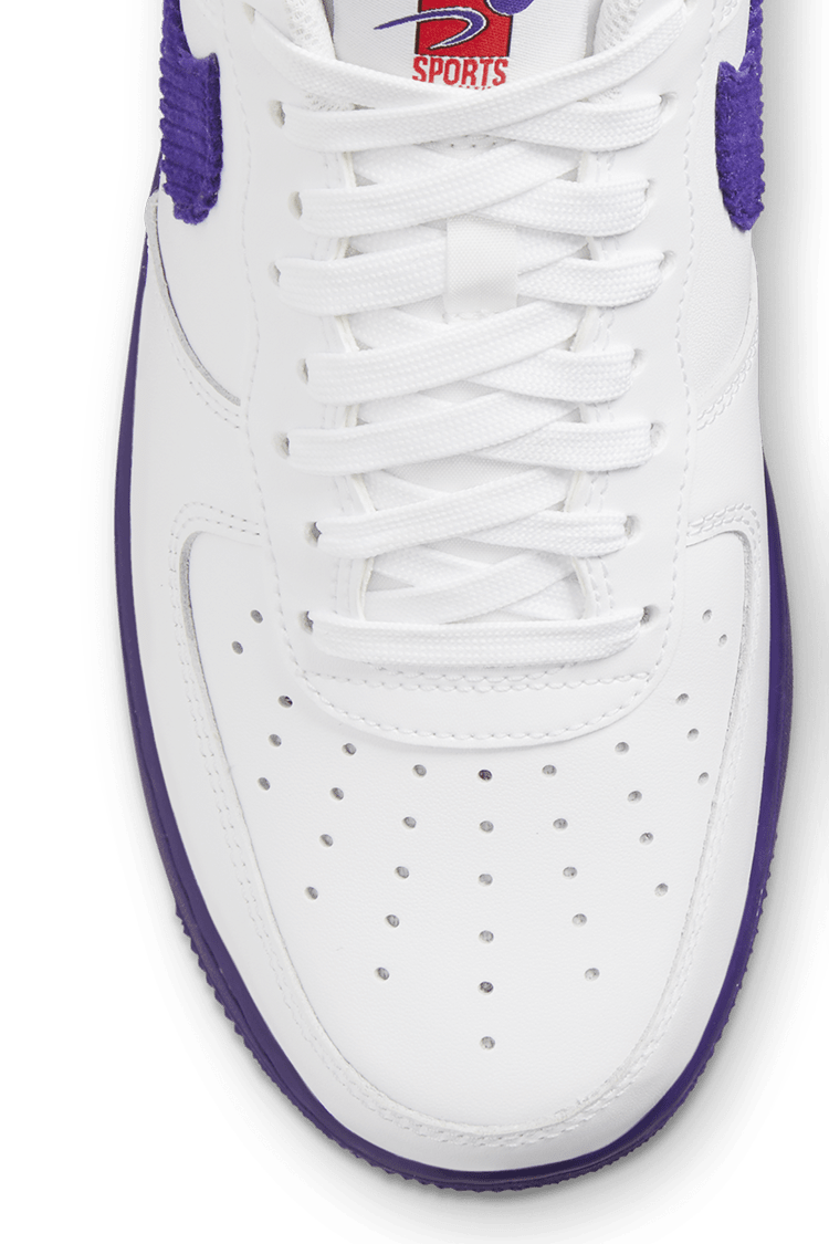 【NIKE公式】エア フォース 1 EMB 'White and Court Purple' (DB0264-100 / AF 1 '07 LV8 EMB)