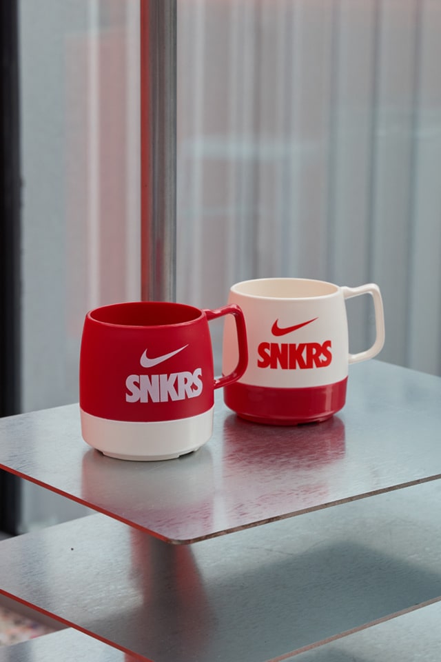 Nike Style Hongdae: SNKRS Lounge