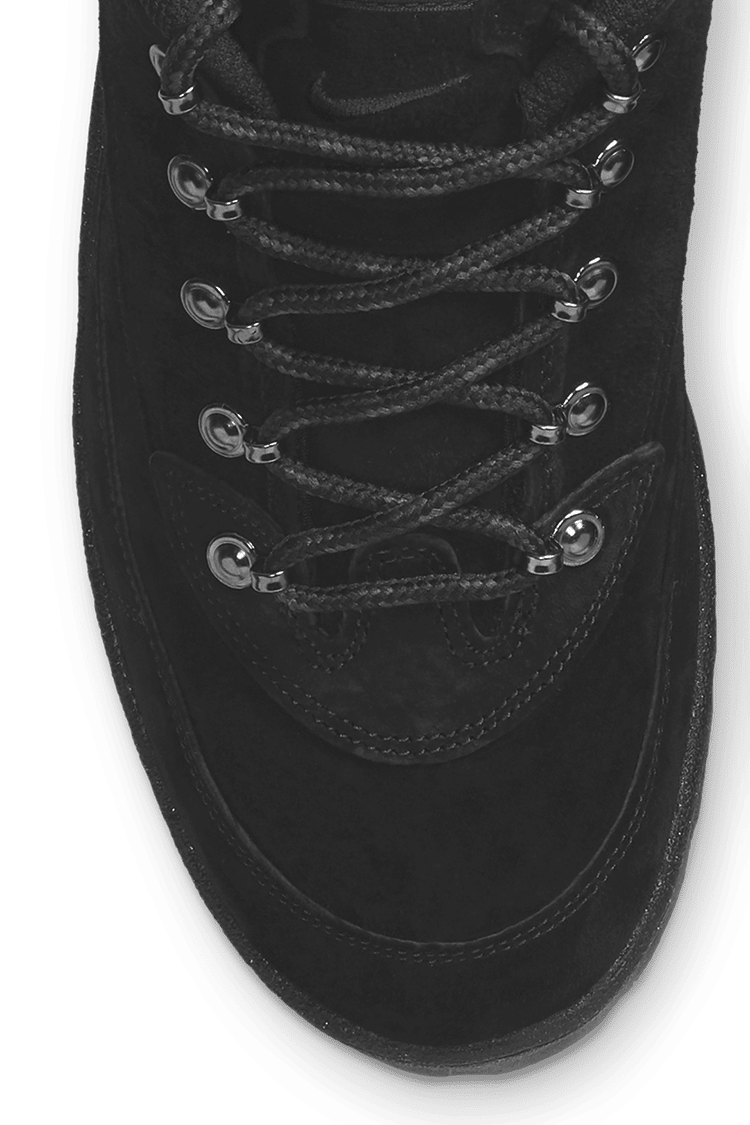 วันเปิดตัว Lahar Low “Black” ผู้หญิง