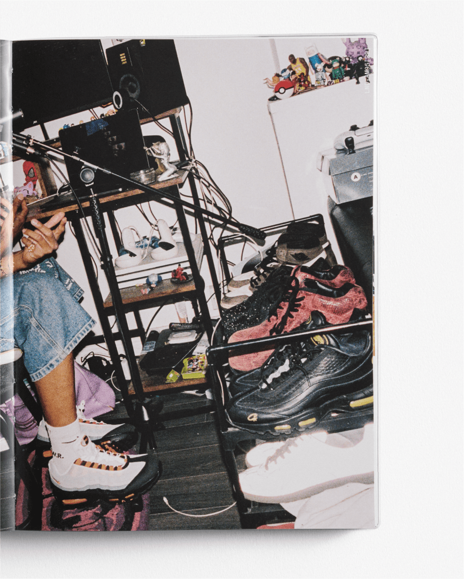 Nike アートブック 95 エアマックス フォトブック　プロジェクト 95：グローバル フォト プロジェクト. Nike SNKRS