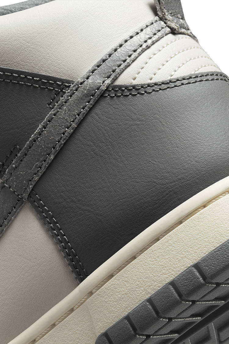 Nike Dunk Hi Retro SE VNTG (DM0582-001) Fecha de Lanzamiento