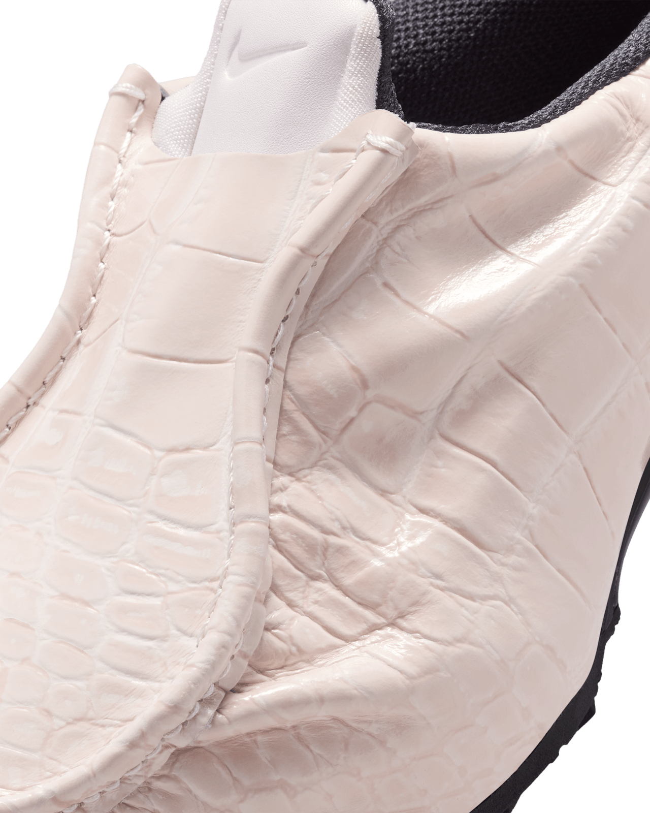【NIKE公式】レディース エア マックス ドルチェ レザー 'Pearl Pink and Pale Pink' (IR8665-600) 発売日