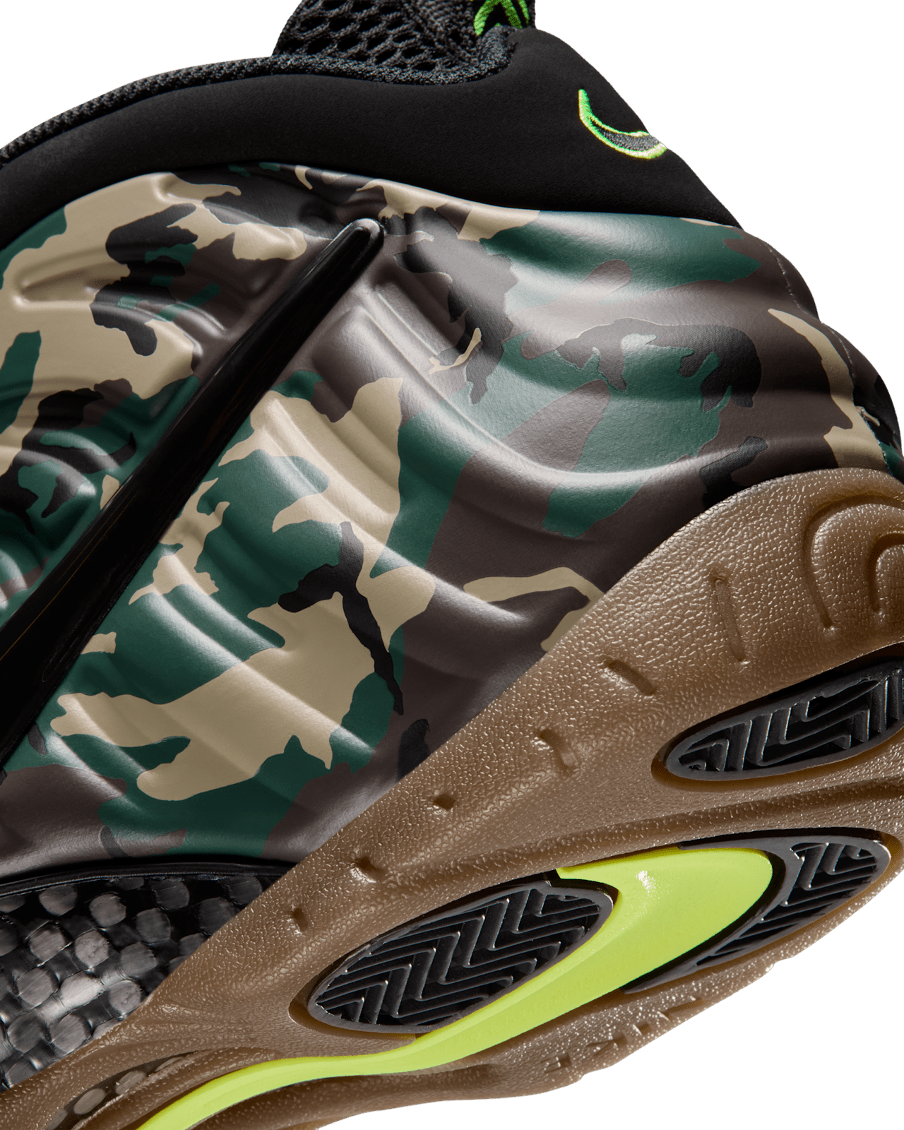 Date de sortie de la Air Foamposite Pro "Black and Multi-Color" (IM5204-001)
