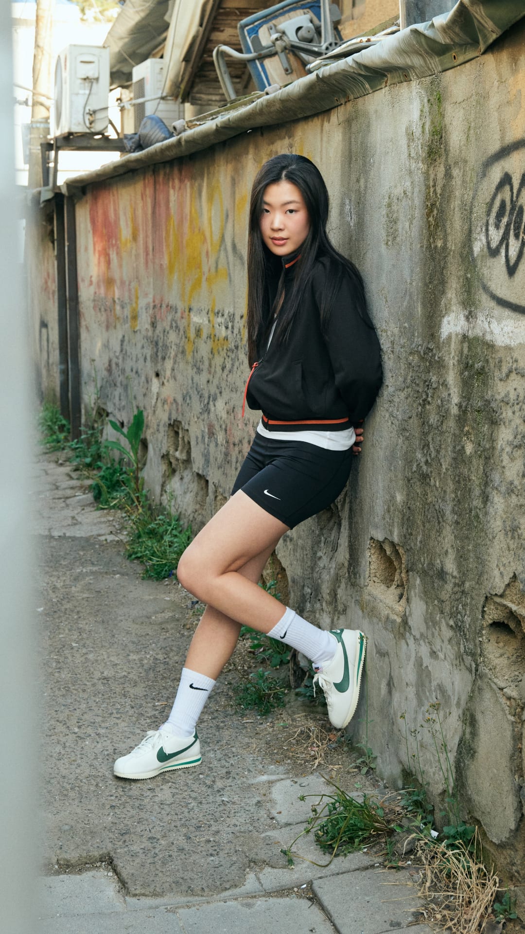 SNKRS Style: W Cortez