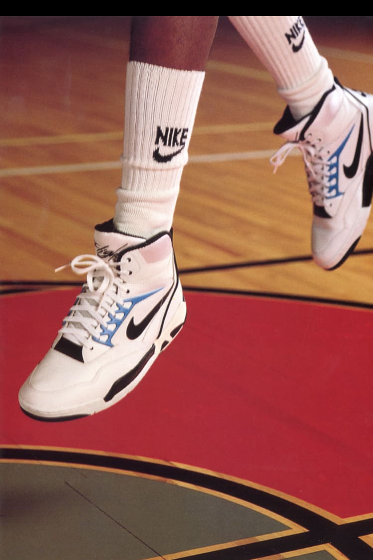 Nike flight shoes 1990 deals