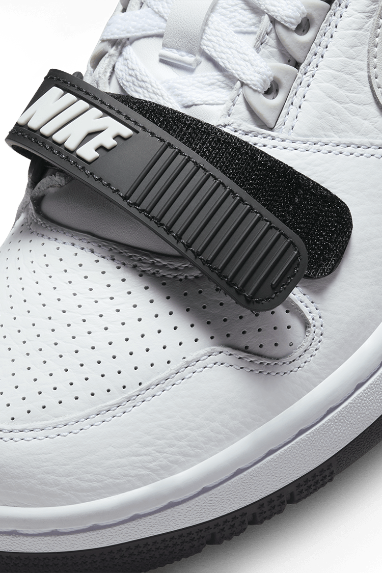 AAF88 'White and Neutral Grey' (DZ4627-101) 發售日期