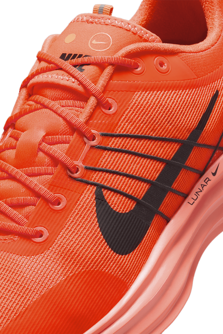 【NIKE公式】ルナ ローム 'Hyper Crimson and Light Wild Mango' (HJ9145-809 / NIKE LUNAR ROAM)