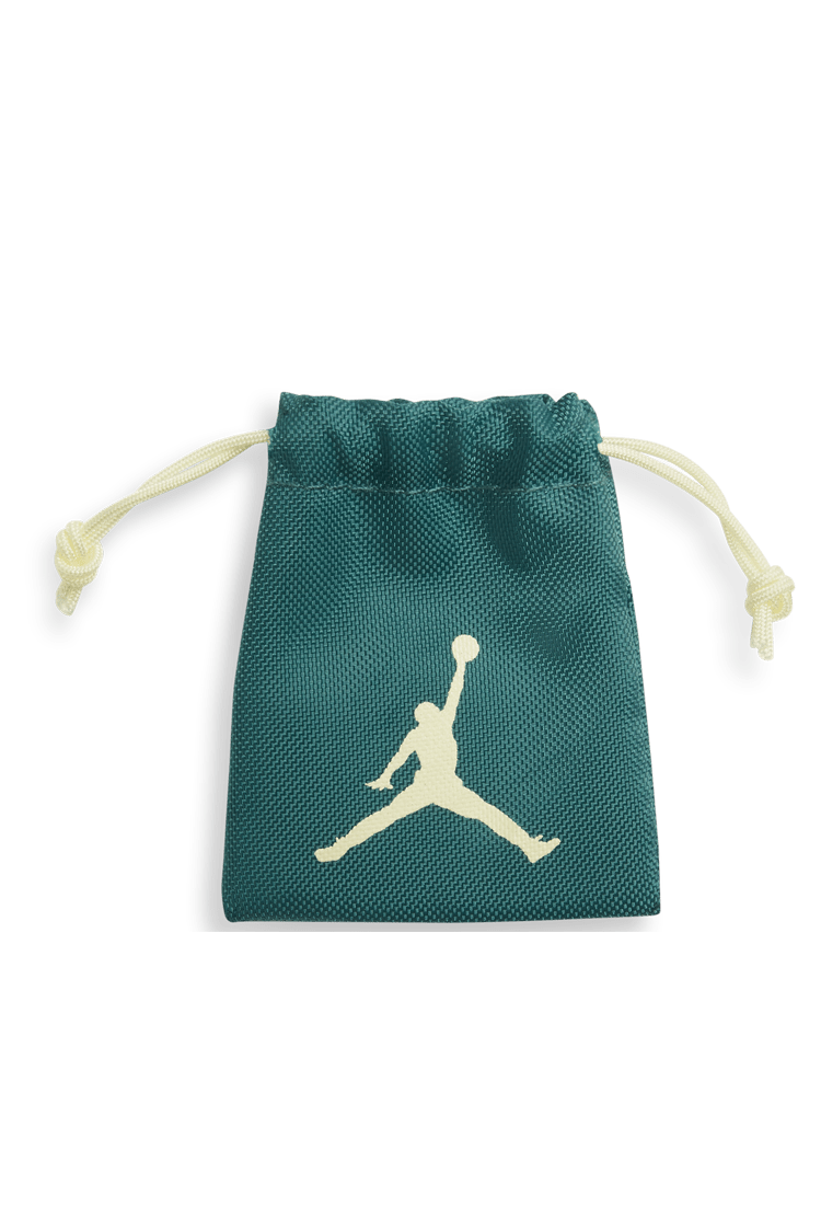 วันเปิดตัว Air Jordan 4 "Outdoor Explorer" เด็กโต (FB2214-200)
