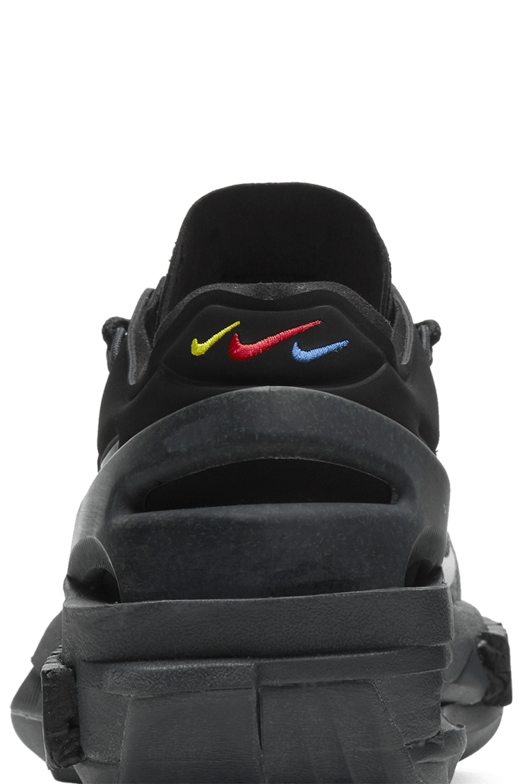 Descubre y compra las Fontanka Edge "Triple Black"