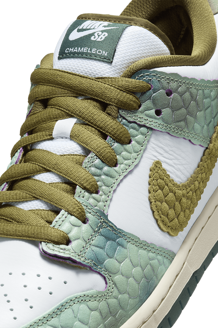 Nike SB Dunk Low Pro x Alexis Sablone „White and Pacific Moss” (HJ3386