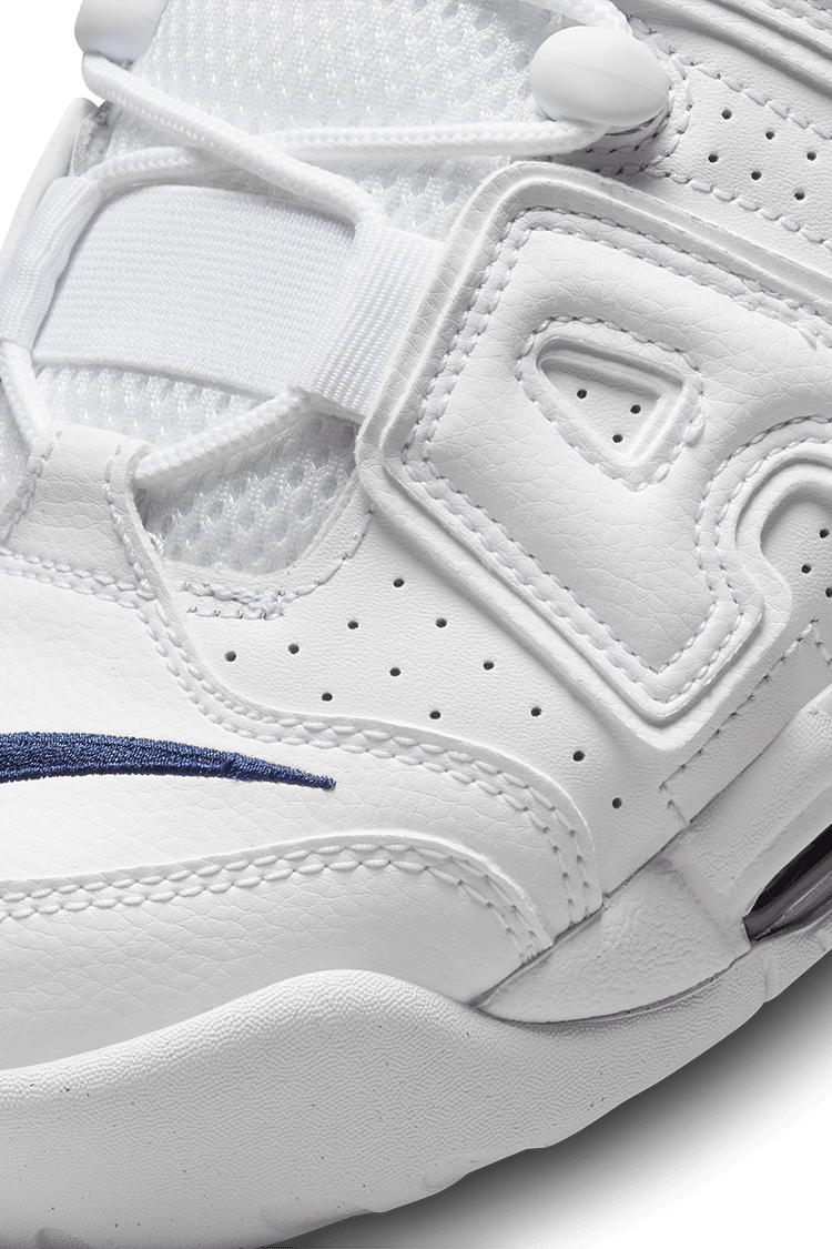 【NIKE公式】エア モア アップテンポ '96 'White and Midnight Navy' (DH8011-100 / AIR MORE UPTEMPO '96) 