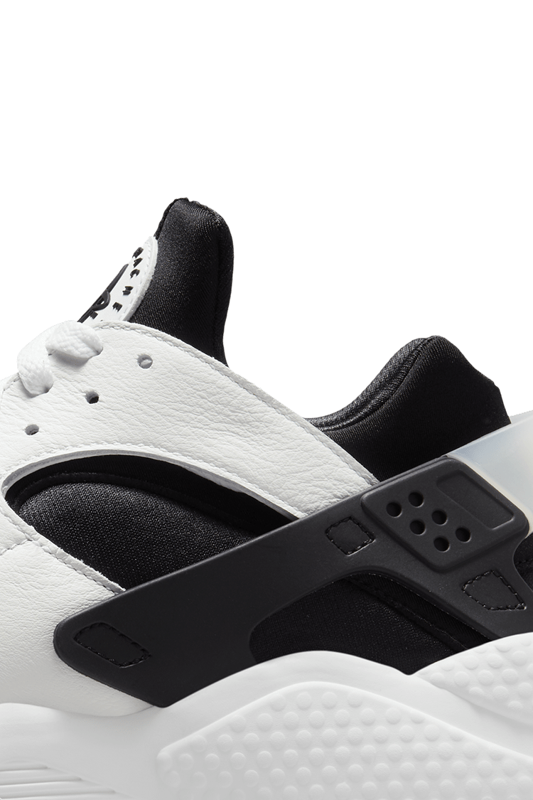 Air Huarache 'Black and White' Release Date