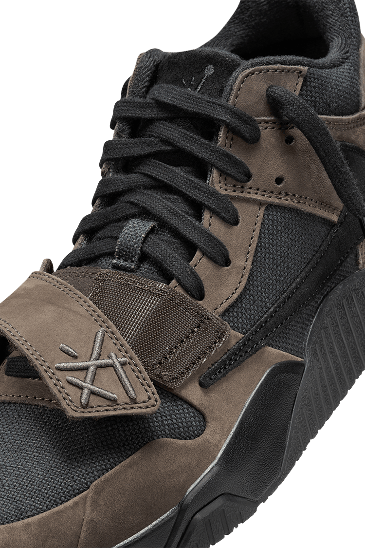 CJ1 T-Rexx "Black and Dark Mocha" (FZ8117-204) – Erscheinungsdatum