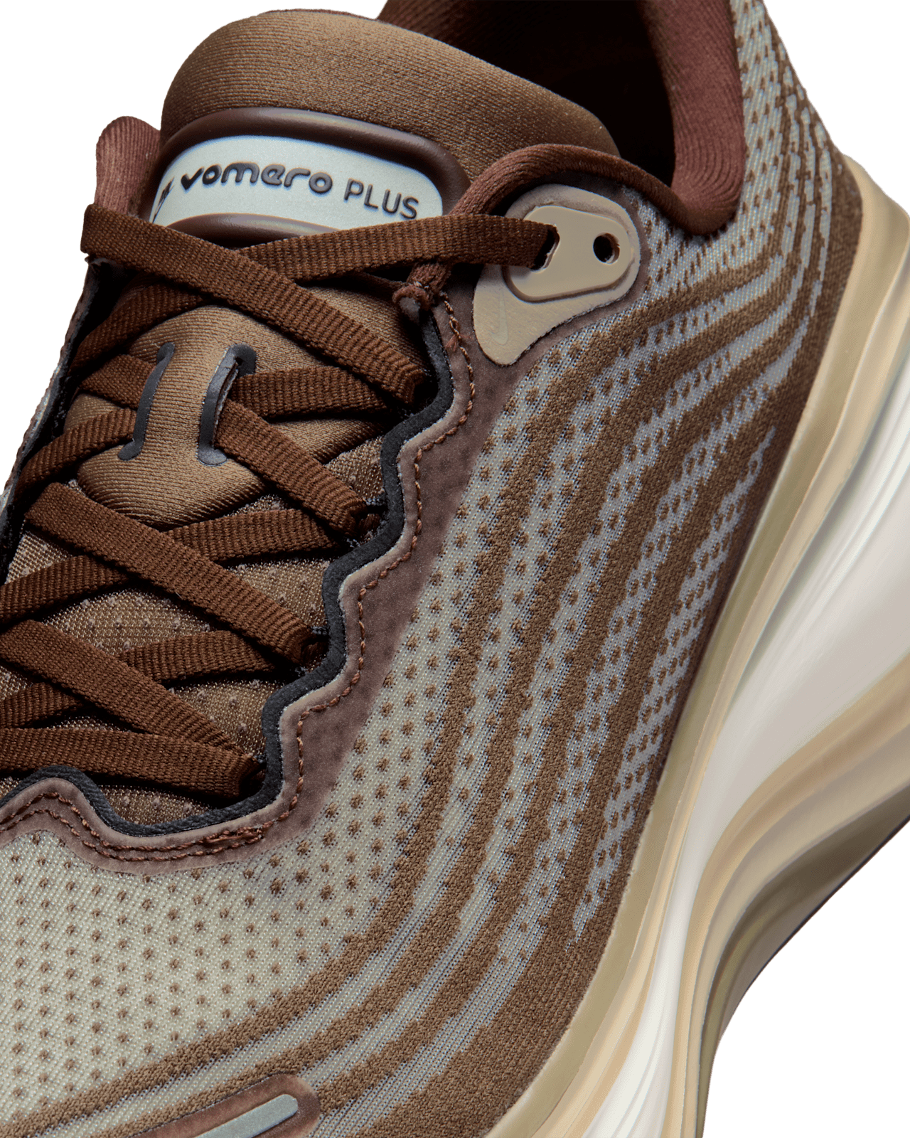 Vomero Plus 'Caldera Brown and Dark Field Brown' (IO4482-001) 發售日期