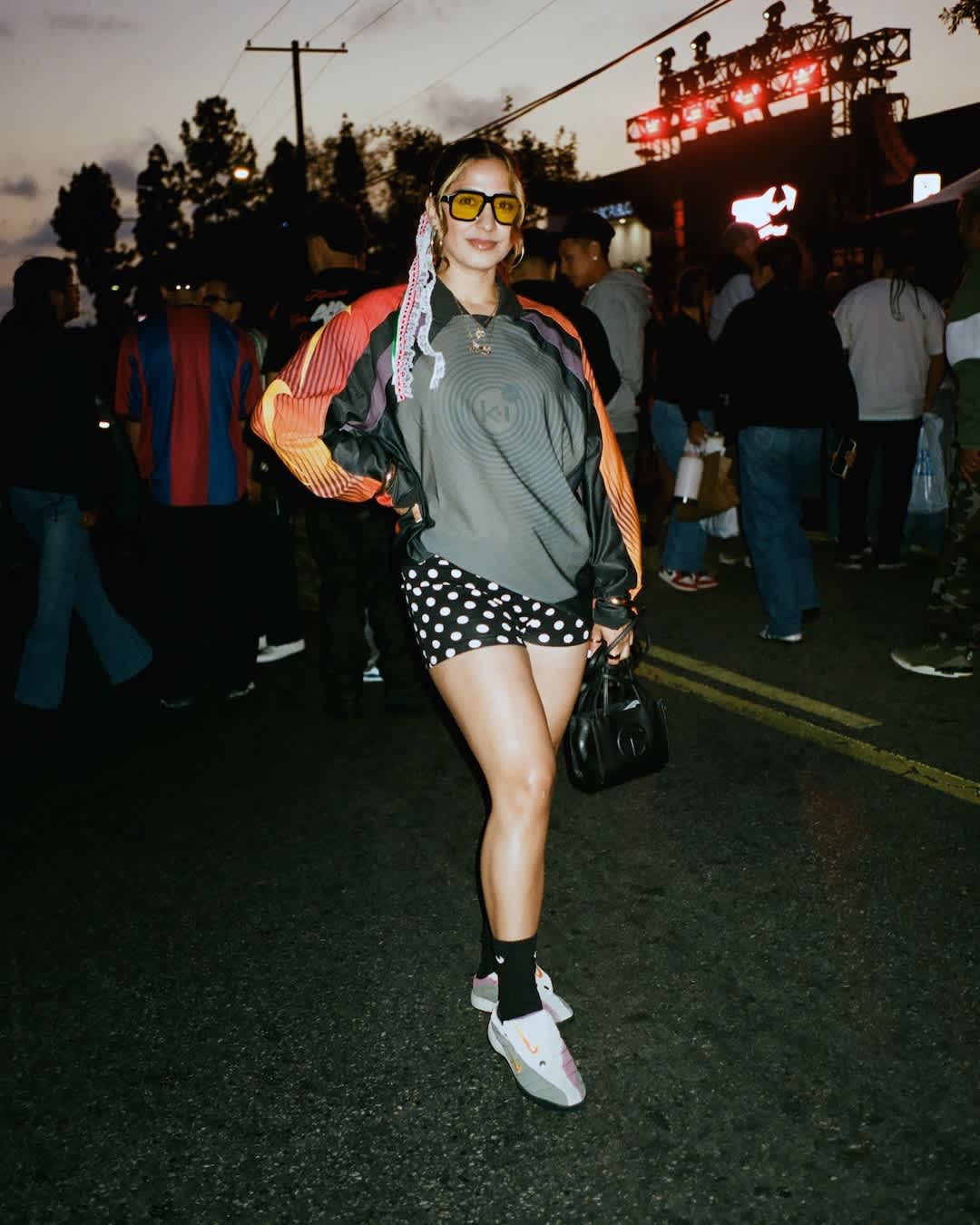 STREET SNKRS: TOMA LA NOCHE ขับเคลื่อนโดย: KIDS OF IMMIGRANTS