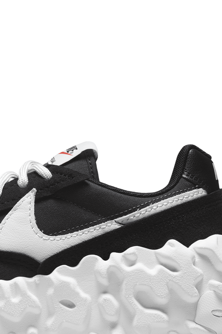 วันเปิดตัว Overbreak “Black and White”