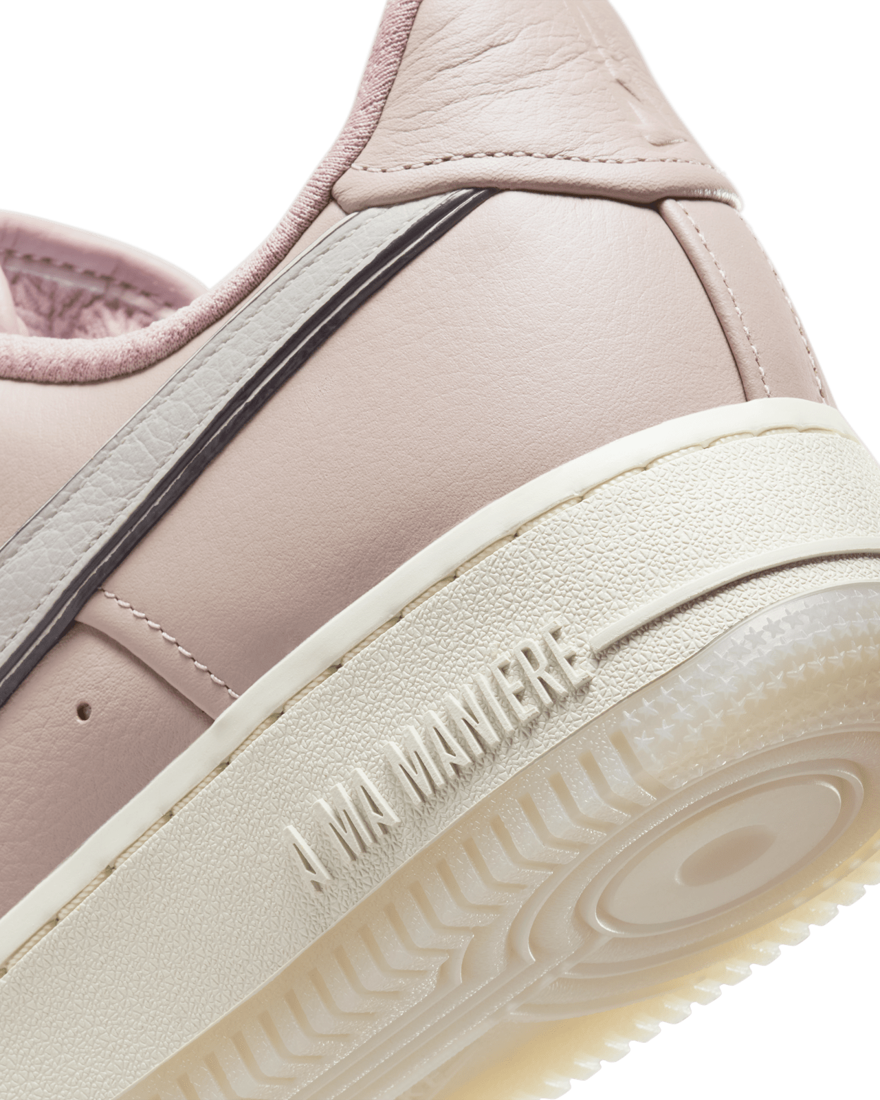 Air Force 1 ’07 x A Ma Maniére „W.Y.W.S.” (HF4084-200) – data premiery