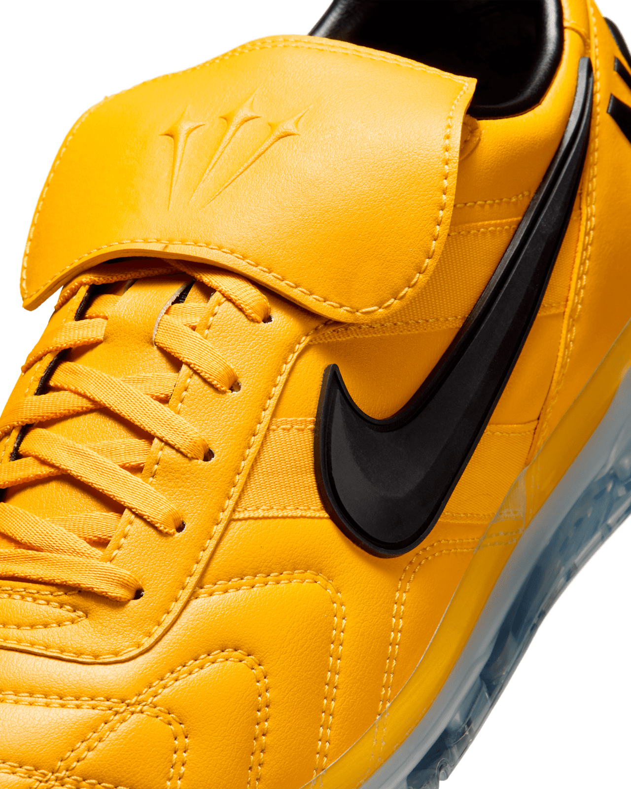 วันเปิดตัว Cryoshot Tiempo '94 x Canada x NOCTA "University Gold and White" (IM0703-700)