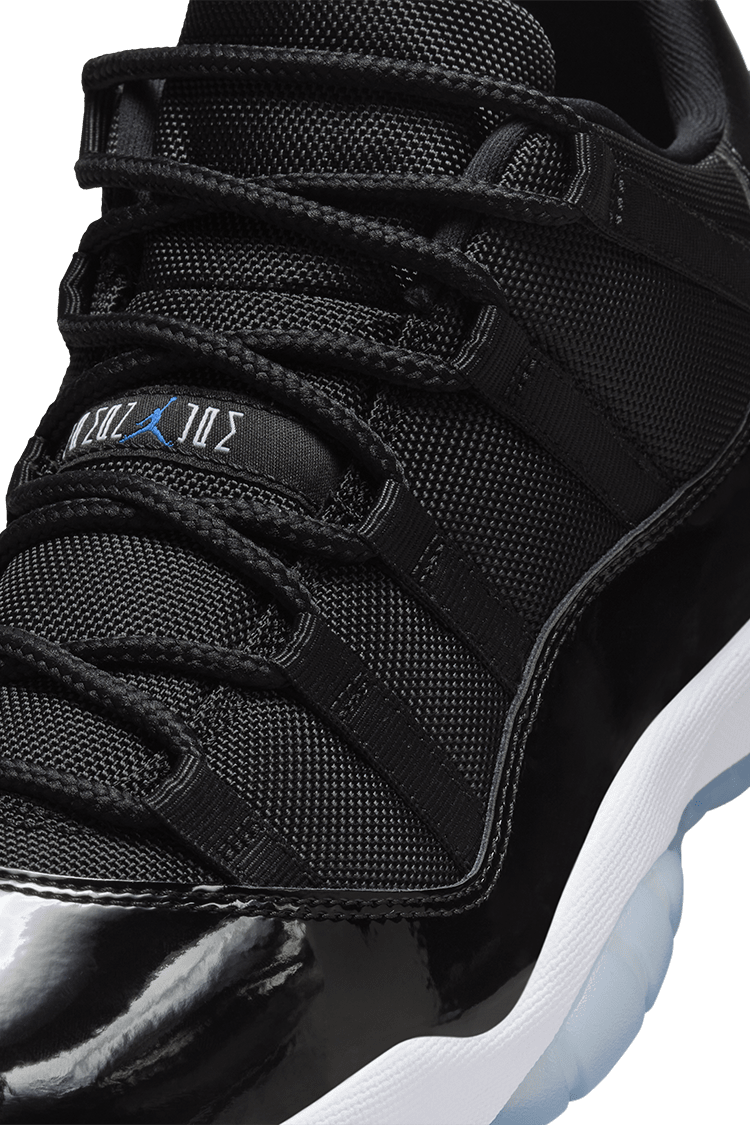 Fecha de lanzamiento de los Air Jordan 11 "Black and Varsity Royal" (FV5104-004)