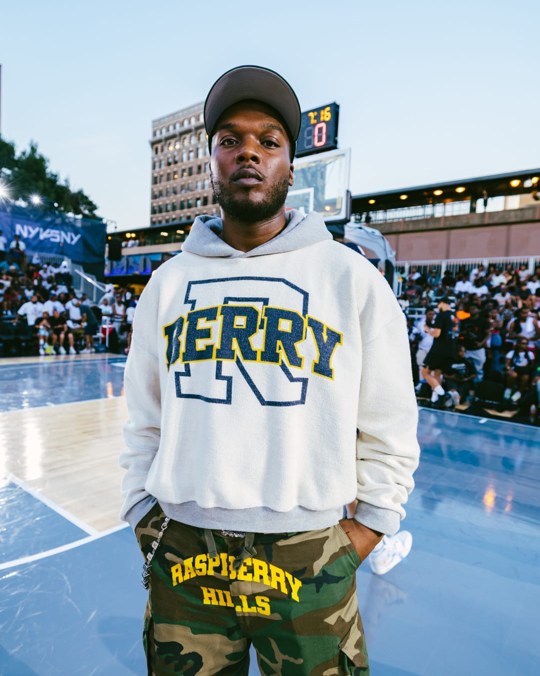 Street SNKRS: Victory Park