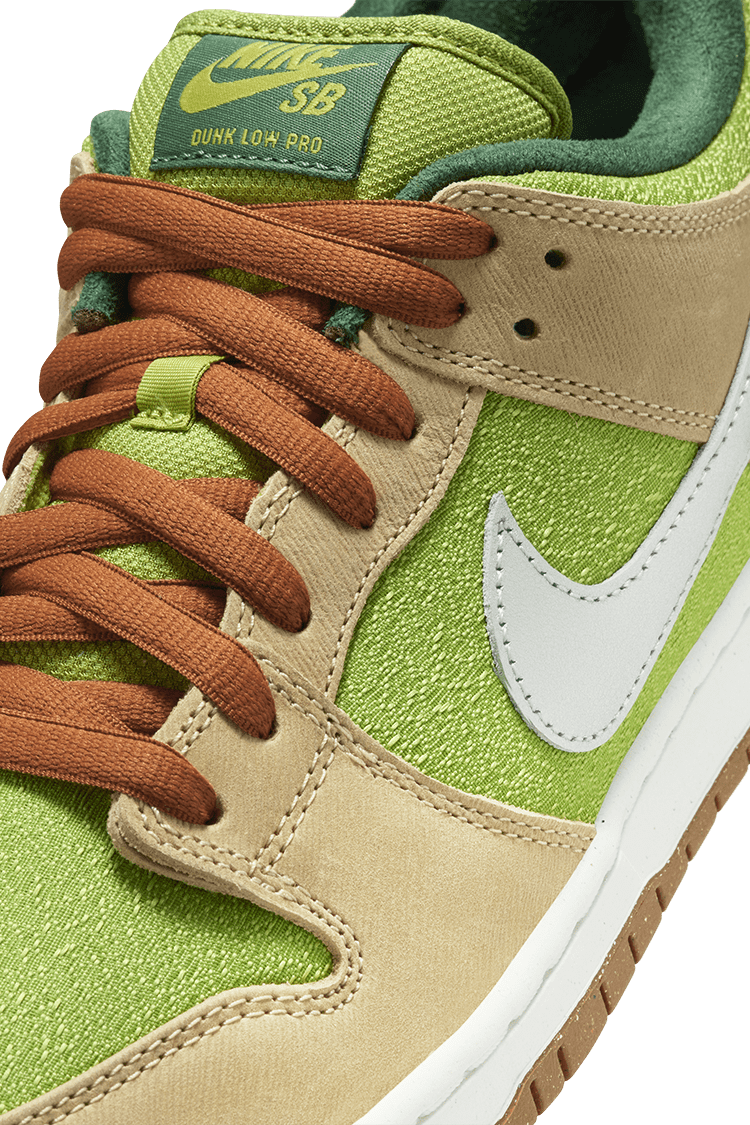 วันเปิดตัว Nike SB Dunk Low Pro "Sesame and Pear" (FQ7585-200)