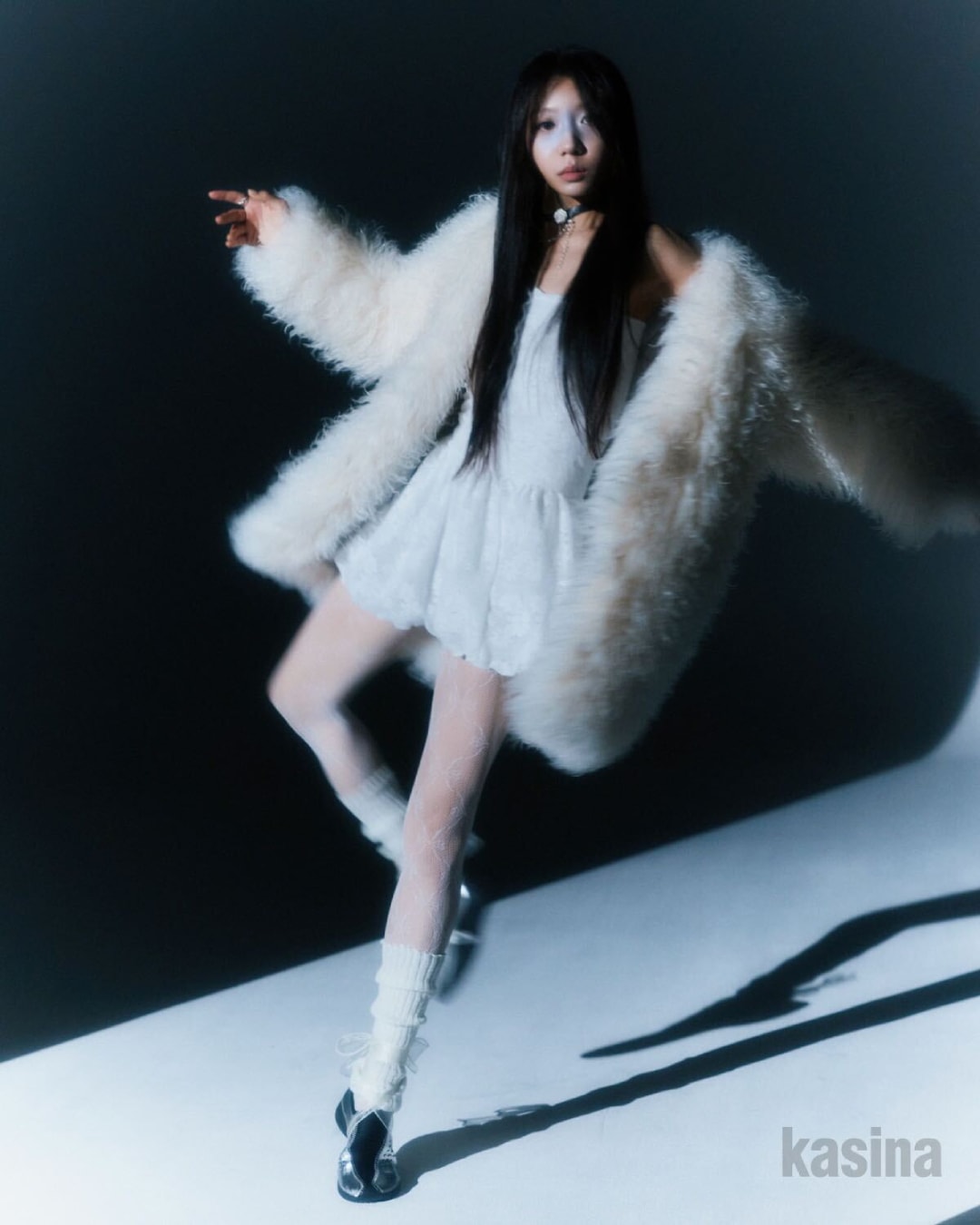 우먼스 에어 슈퍼플라이 목 'Metallic Silver'(HV8628-003) 출시일