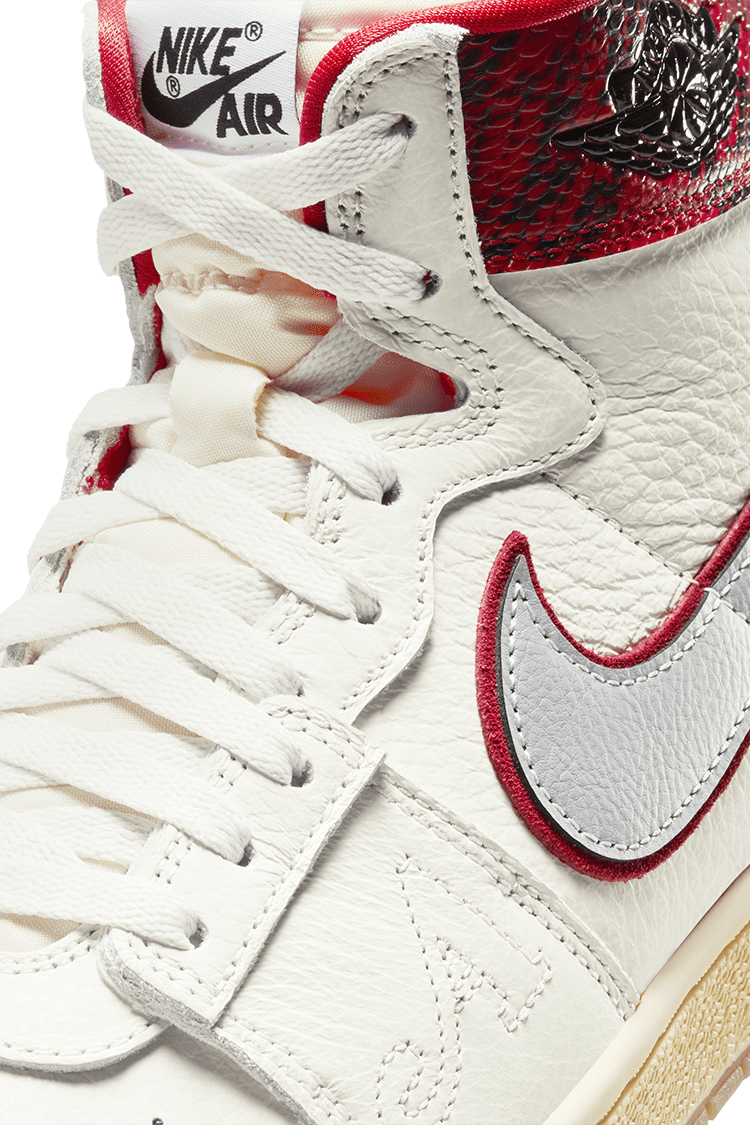 วันเปิดตัว Jordan Air Ship x Awake NY "University Red" (FN8675-100)