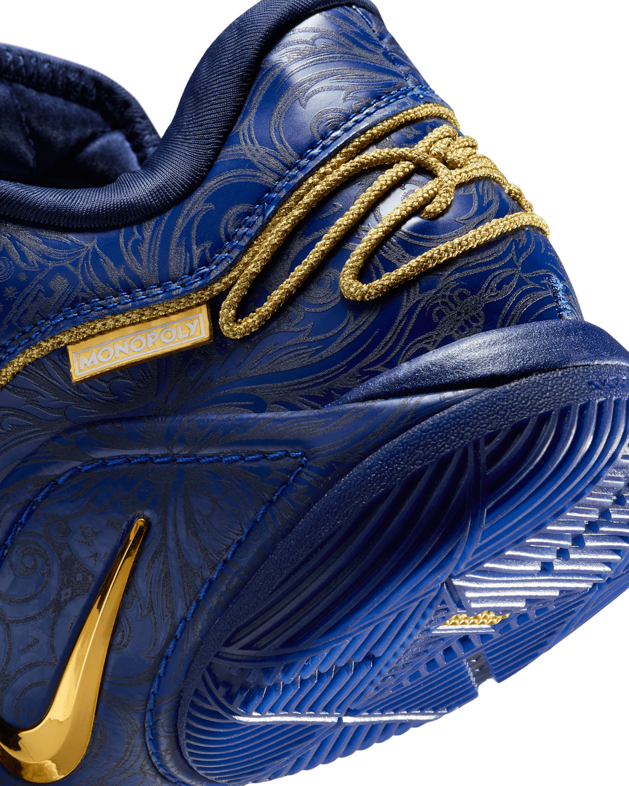 Fecha de lanzamiento de los LeBron XXII x Monopoly "Deep Royal Blue and Metallic Gold" (HV5145-400)