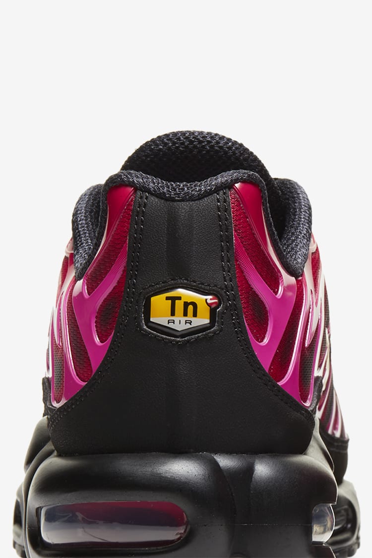 Ημερομηνία κυκλοφορίας του Air Max Plus x Supreme "Fire Pink"