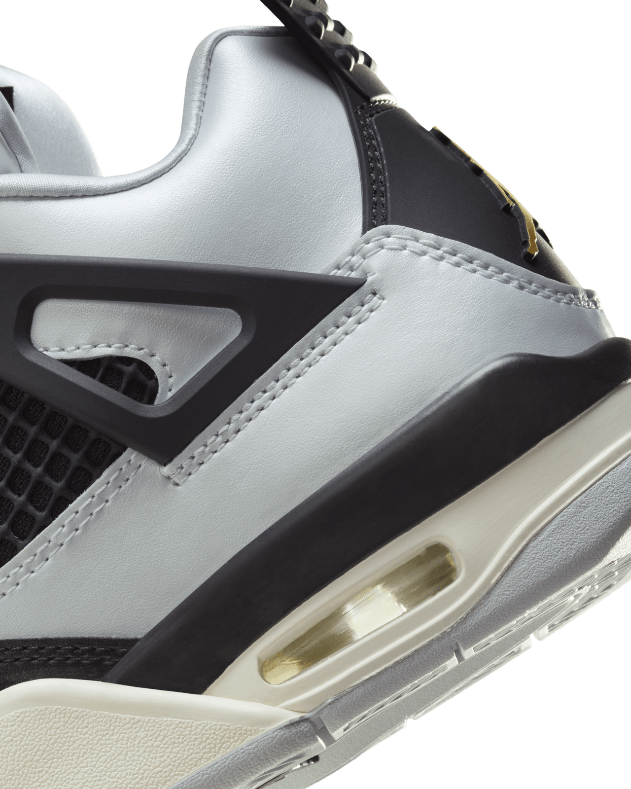 Fecha de lanzamiento de los Air Jordan 4 "Pure Platinum" para niños grandes (FZ8585-070)