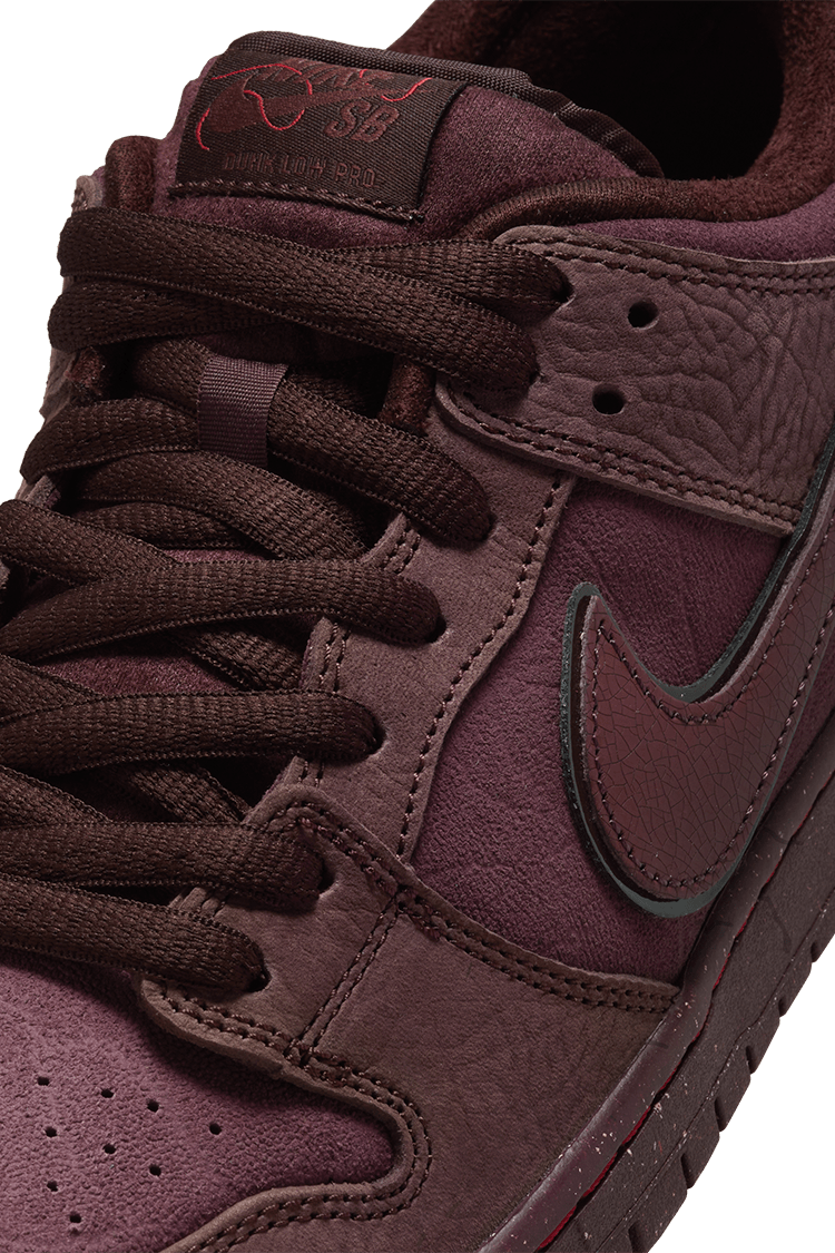 Fecha de lanzamiento del Nike SB Dunk Low "Burgundy Crush" (FN0619-600)
